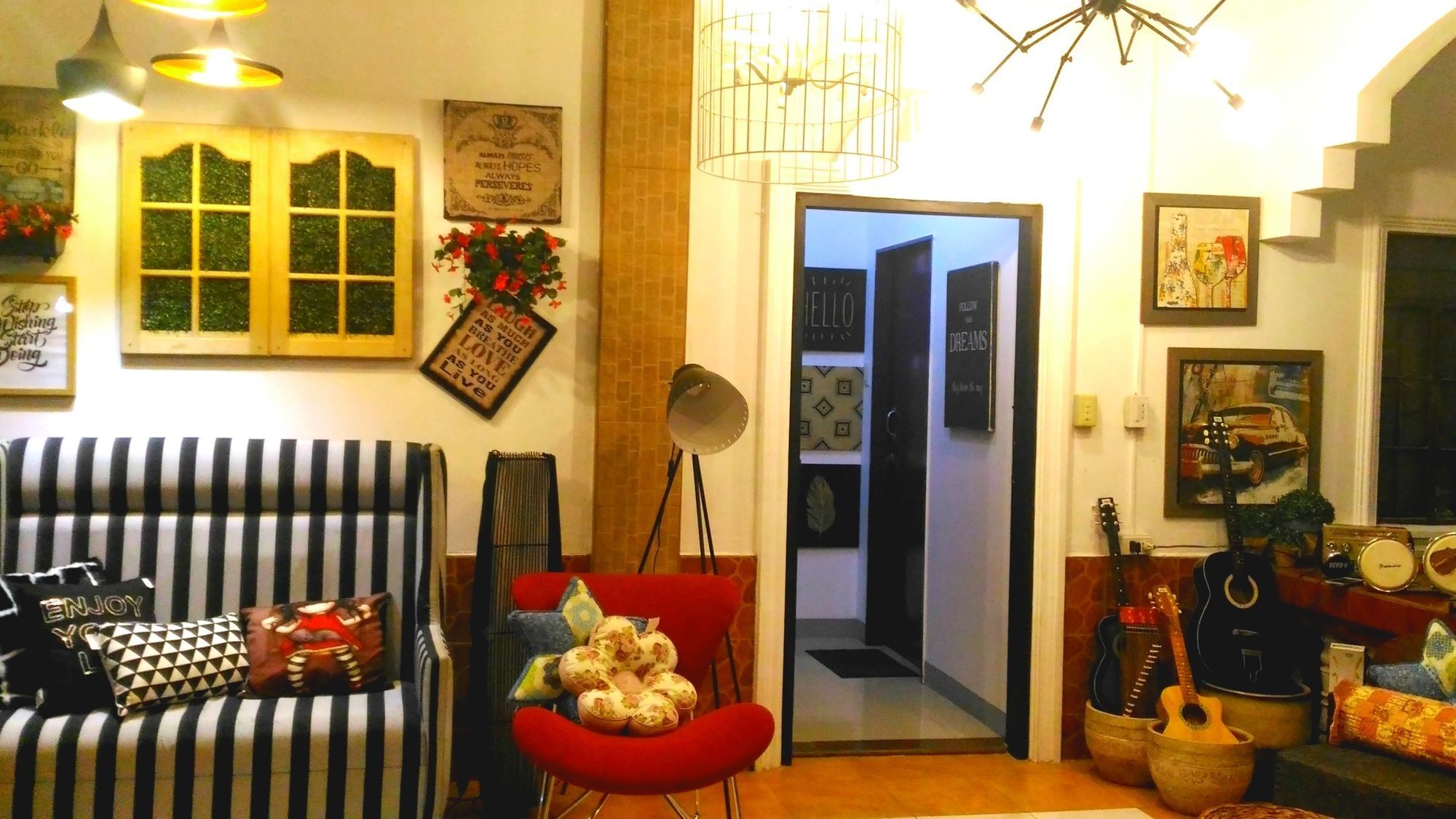 Sea Breeze Hostel - Alona Beach Panglao Exterior photo